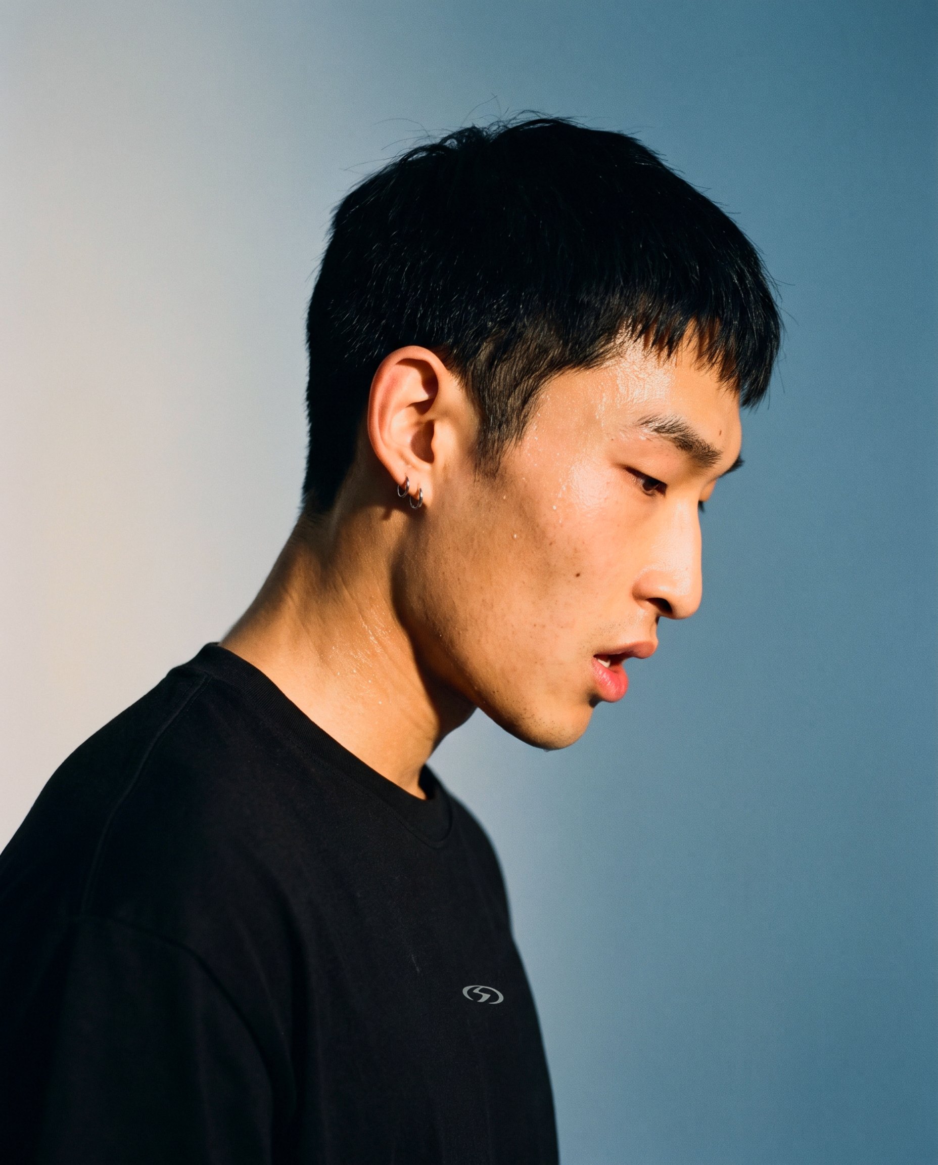 Boxy Tee and Compression Shorts: studio close